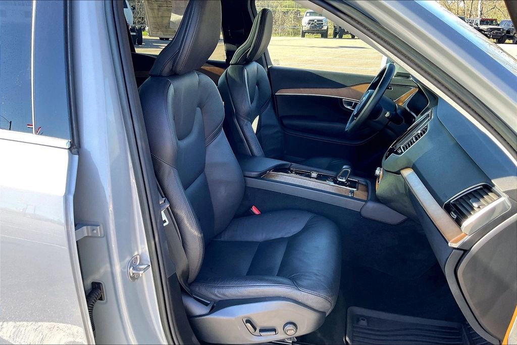 Used 2024 Volvo XC90 B6 Plus w/ Protection Package Premier image 7