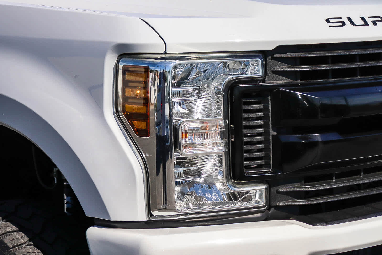 Used 2019 Ford F250 XLT w/ XLT Value Package image 4