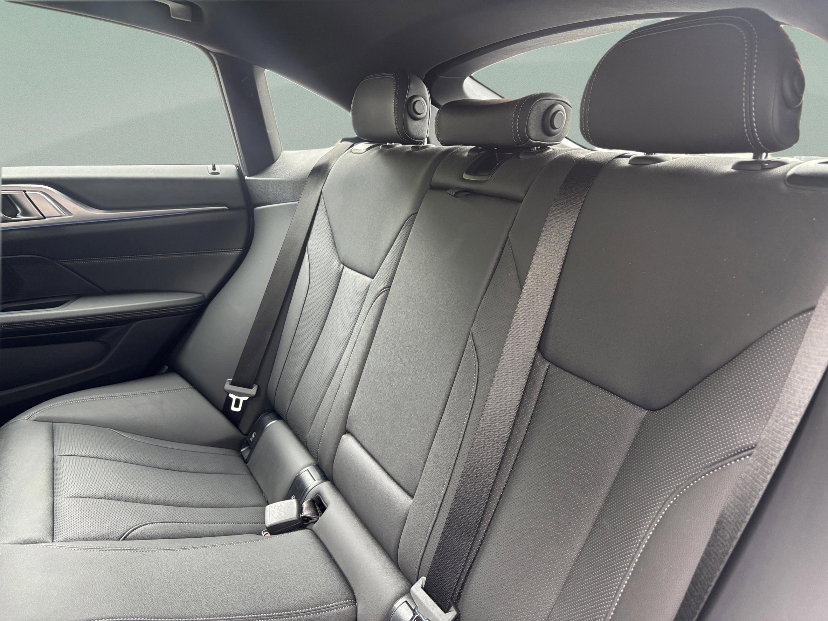 Used 2023 BMW i4 eDrive35 w/ Premium Package RWD image 17