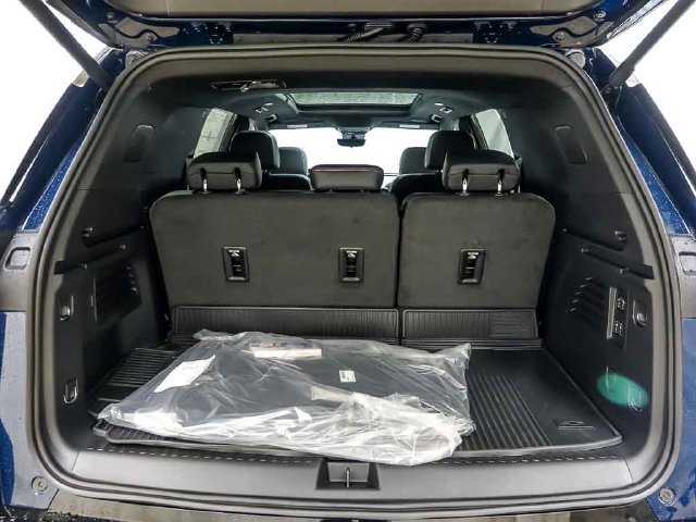 New 2027 Chevrolet Traverse RS w/ LPO, Floor Liner Package AWD/4WD image 23