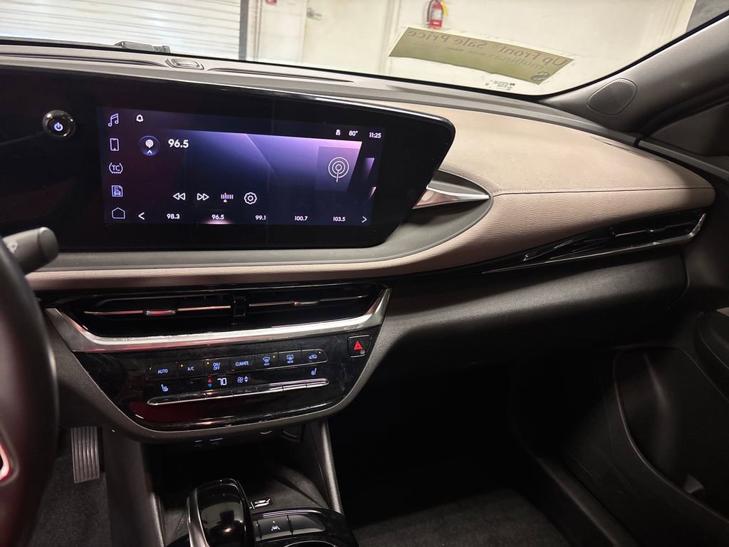 Used 2024 Buick Envista Sport Touring FWD image 36