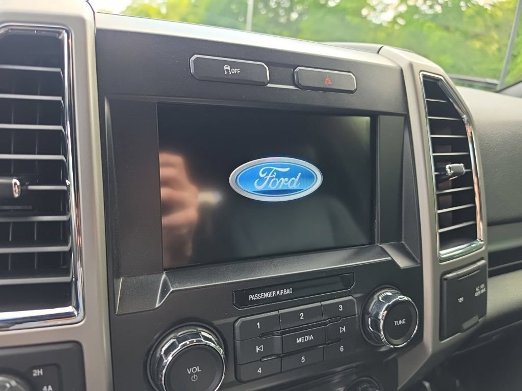 Used 2017 Ford F150 Lariat AWD/4WD image 18