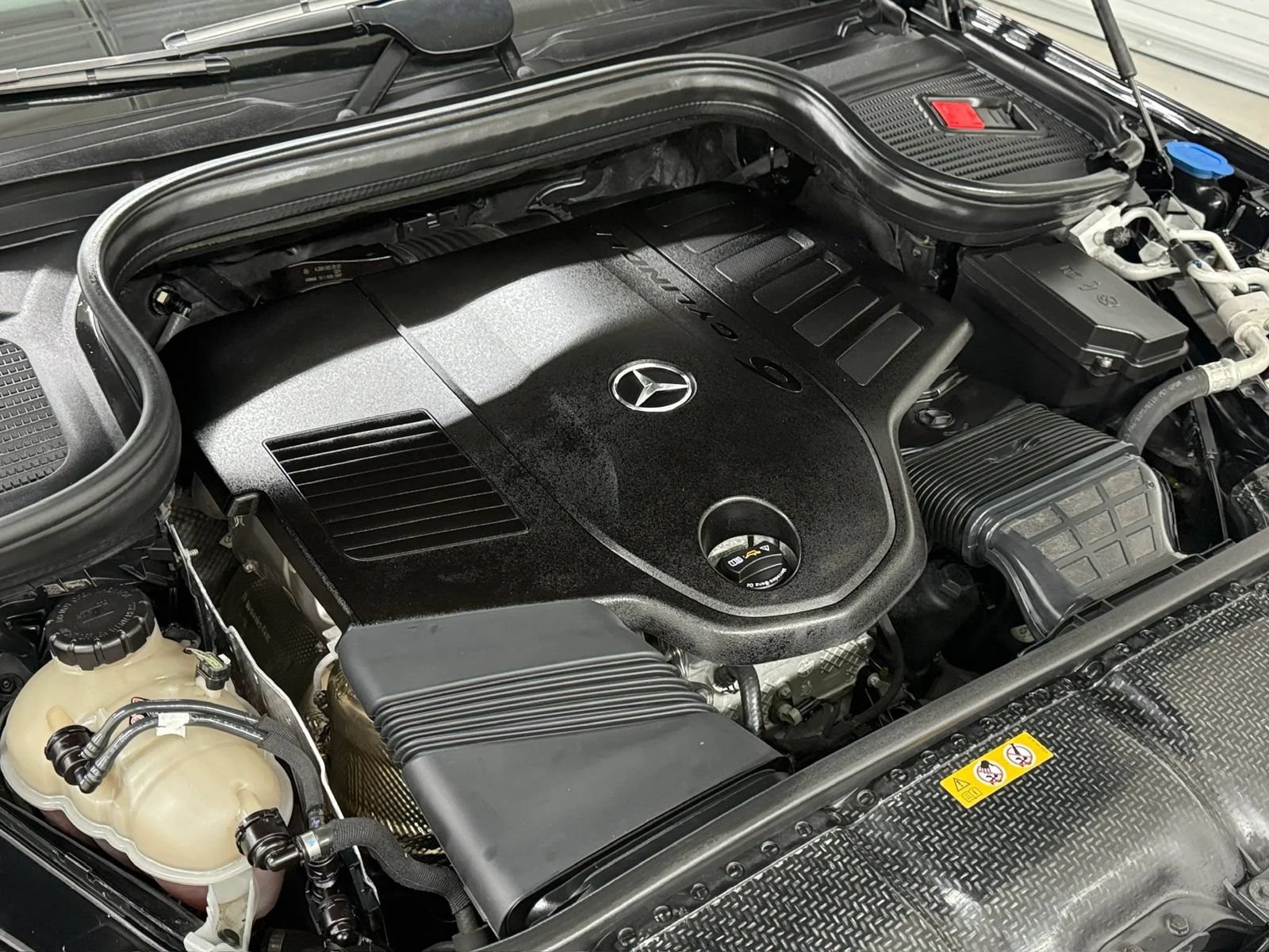Used 2021 Mercedes-Benz GLS 450 4MATIC image 51