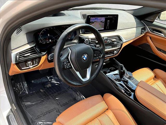Used 2022 BMW 530i w/ Premium Package image 13