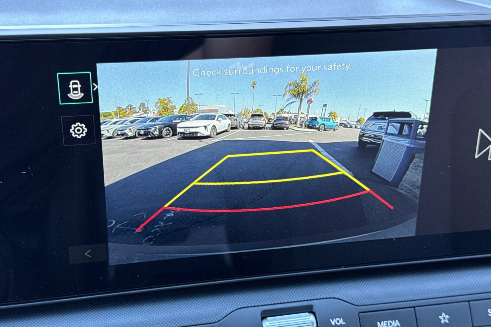 New 2026 Kia K4 FWD image 18