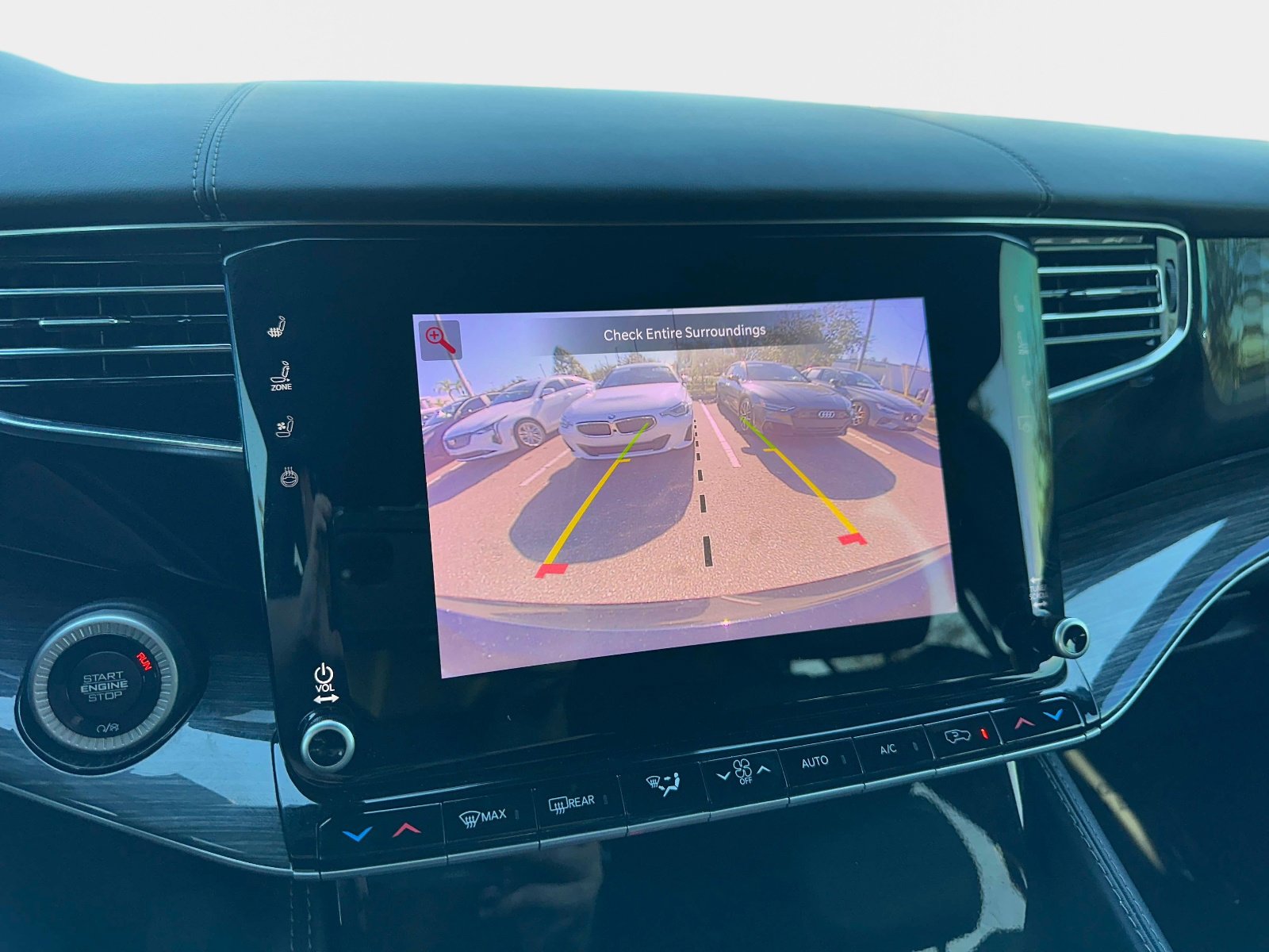 Used 2022 Jeep Wagoneer Series III w/ Flexible Seating Group image 25