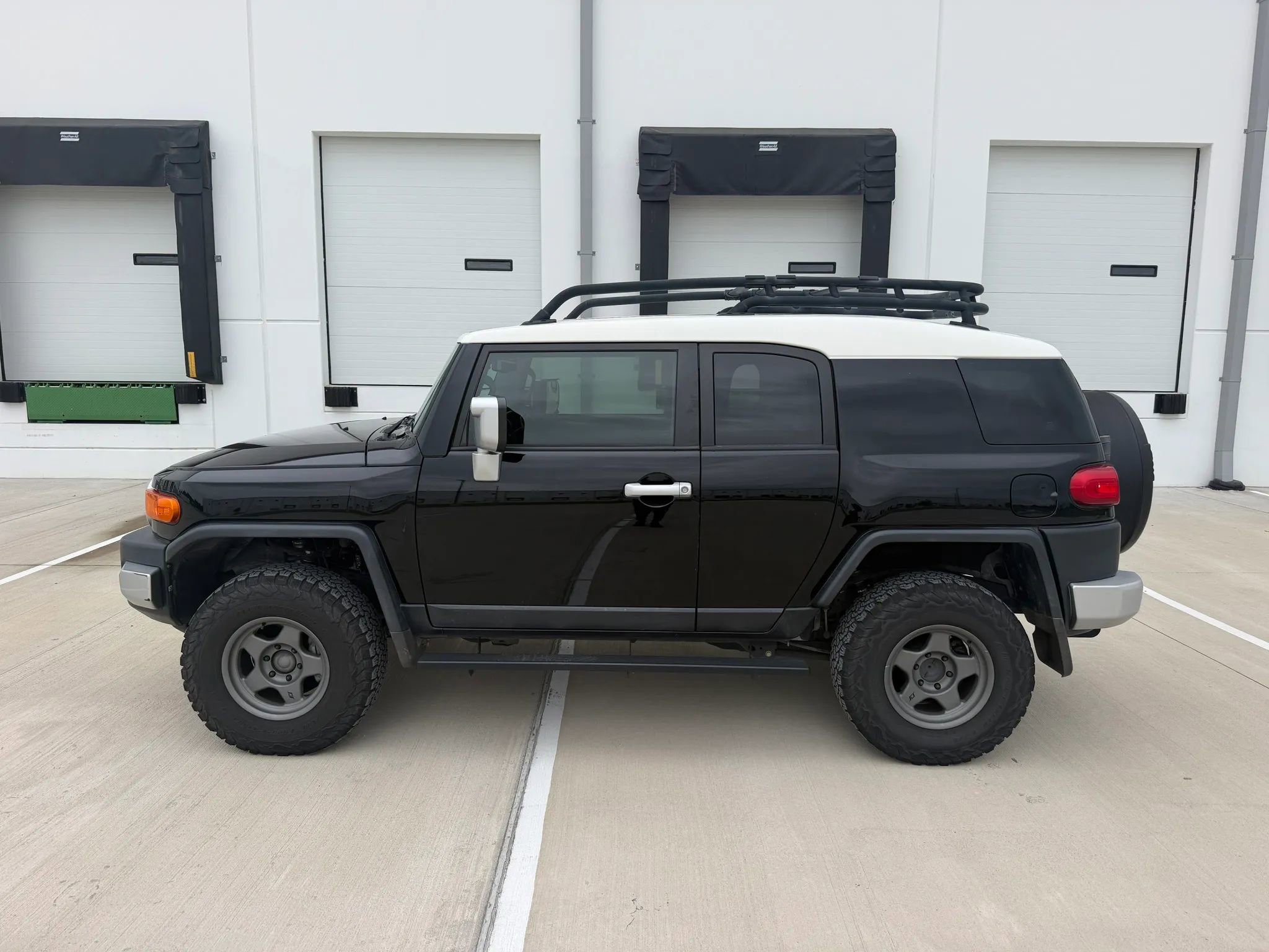 Used 2010 Toyota FJ Cruiser 4WD image 6