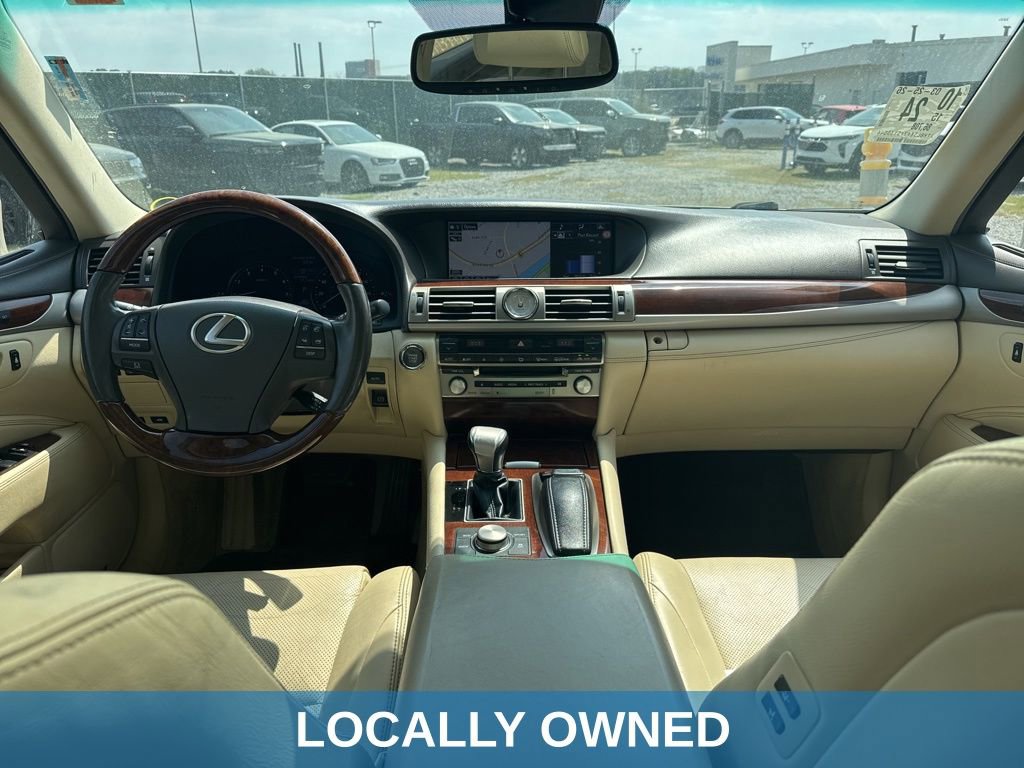 Used 2015 Lexus LS 460 w/ Comfort Package RWD image 15