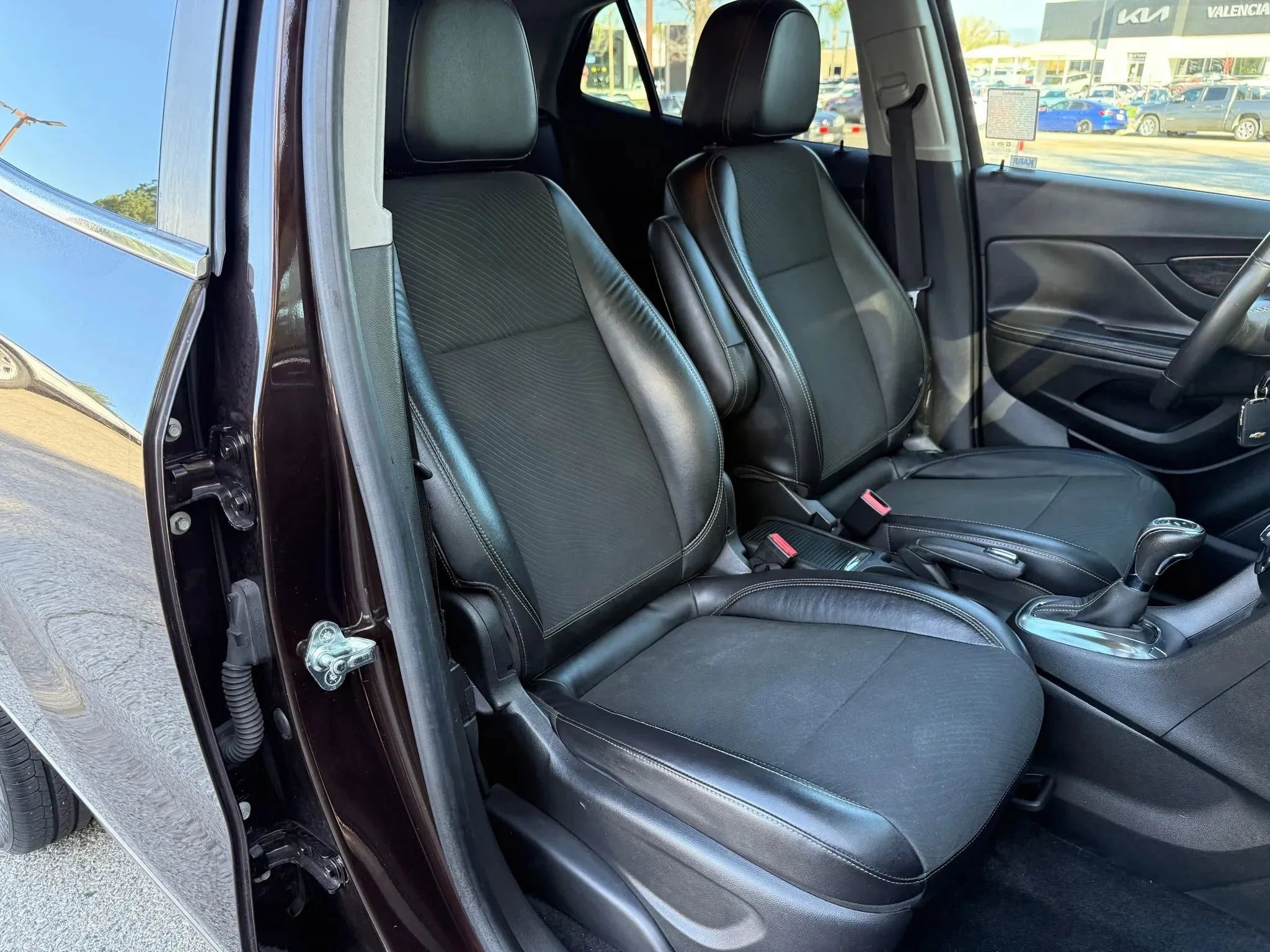 Used 2014 Buick Encore FWD image 21