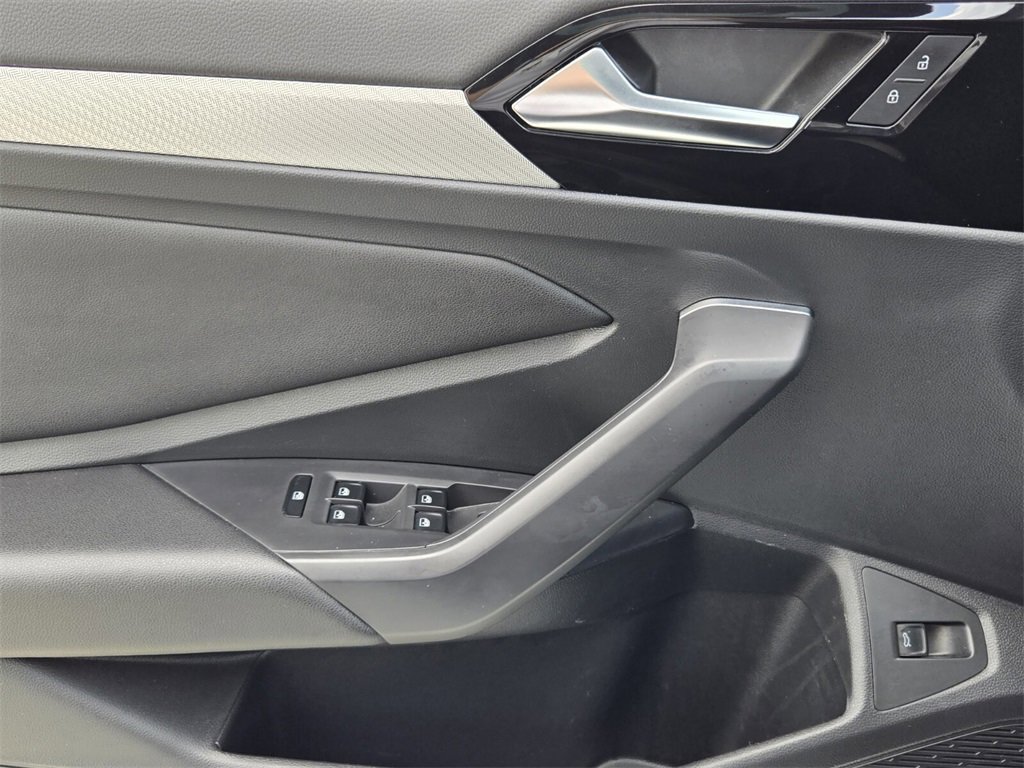 Certified 2020 Volkswagen Jetta R-Line image 27