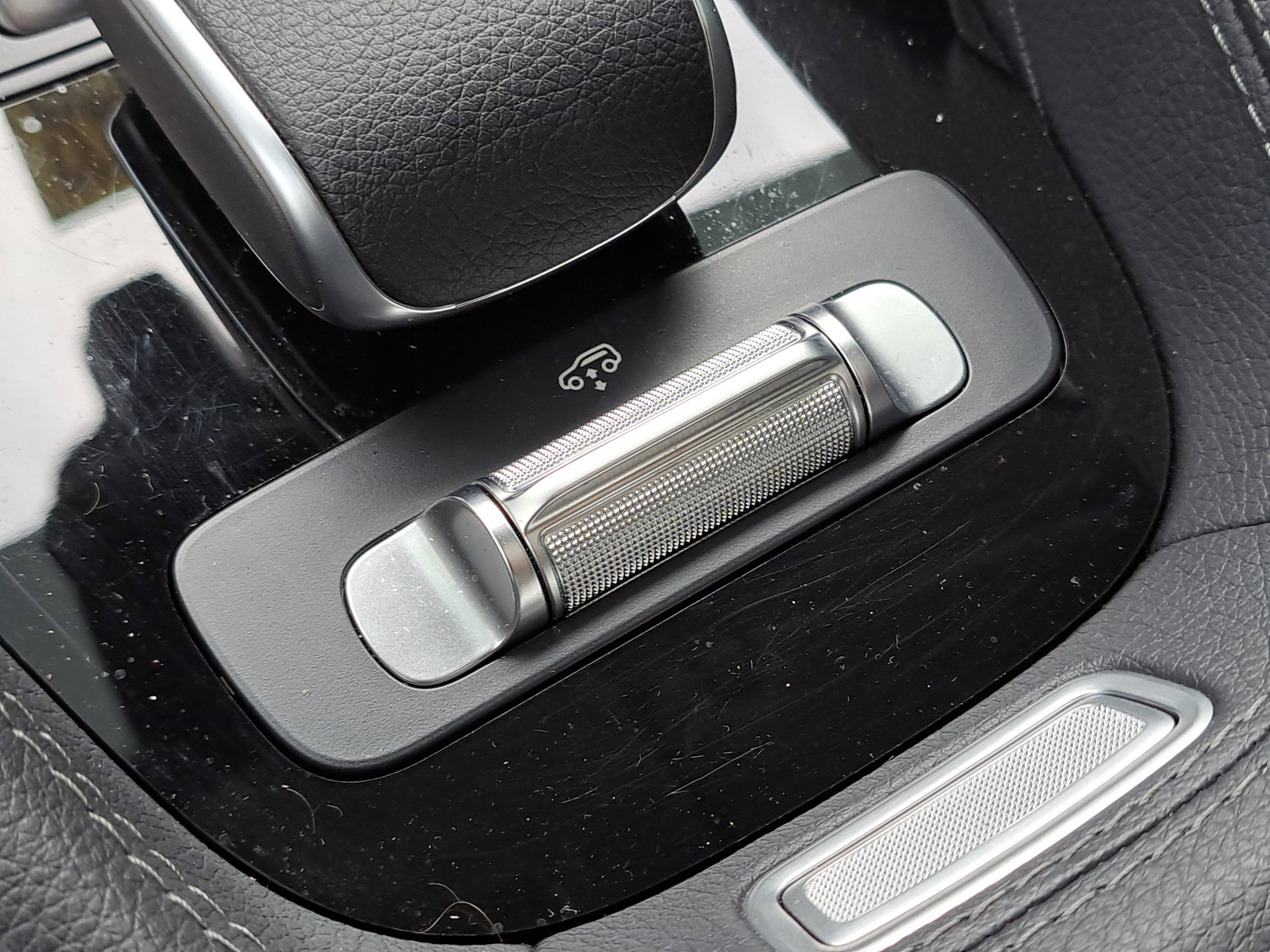 Used 2025 Mercedes-Benz GLS 450 4MATIC image 21