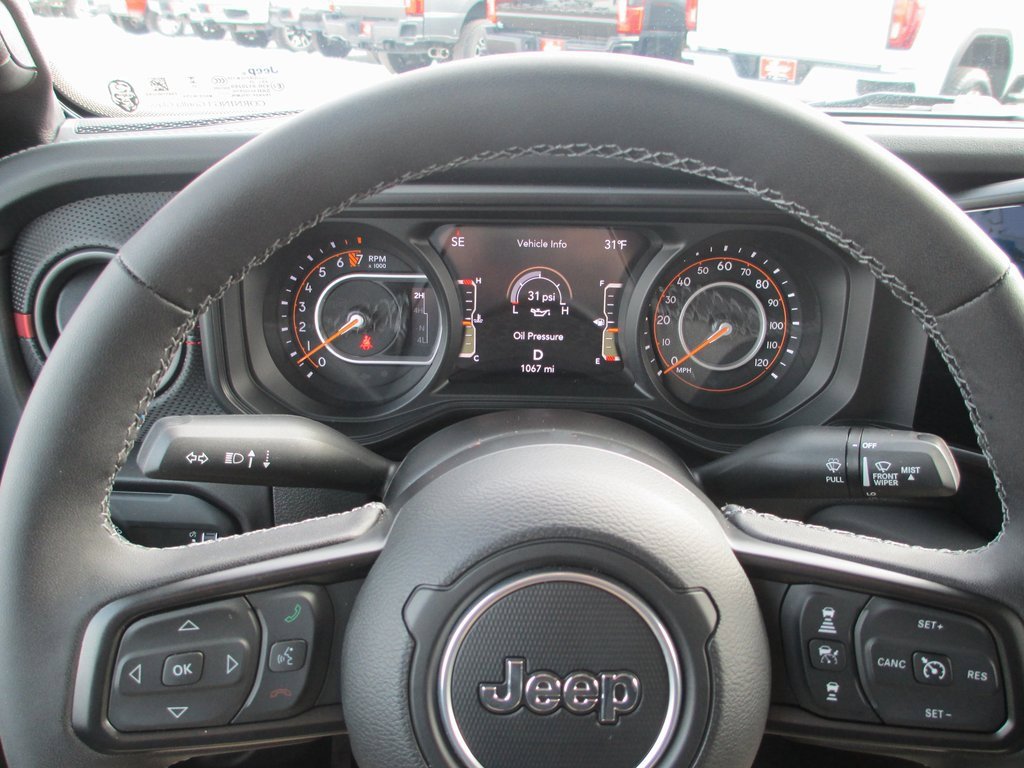 Used 2025 Jeep Gladiator Rubicon w/ Safety Group image 23