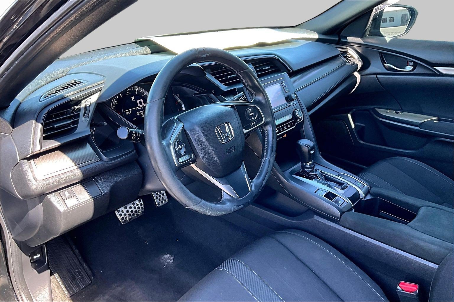Used 2017 Honda Civic Sport image 12