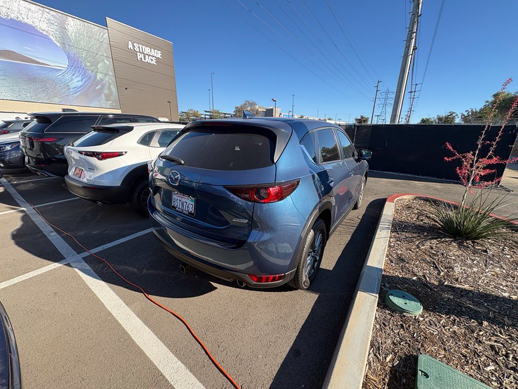 Used 2017 MAZDA CX-5 Touring w/ Preferred Equipment Package AWD/4WD image 6