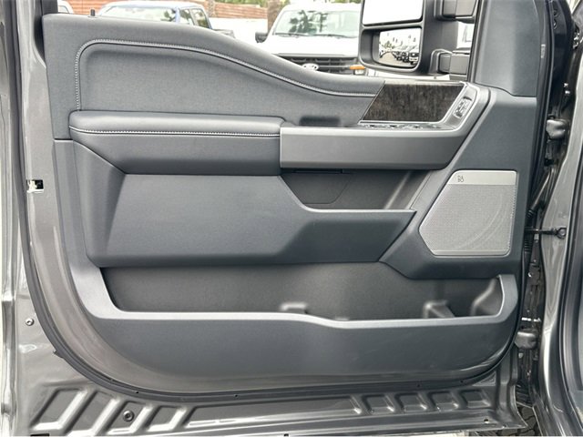 New 2025 Ford F250 Lariat w/ Lariat Ultimate Package image 37