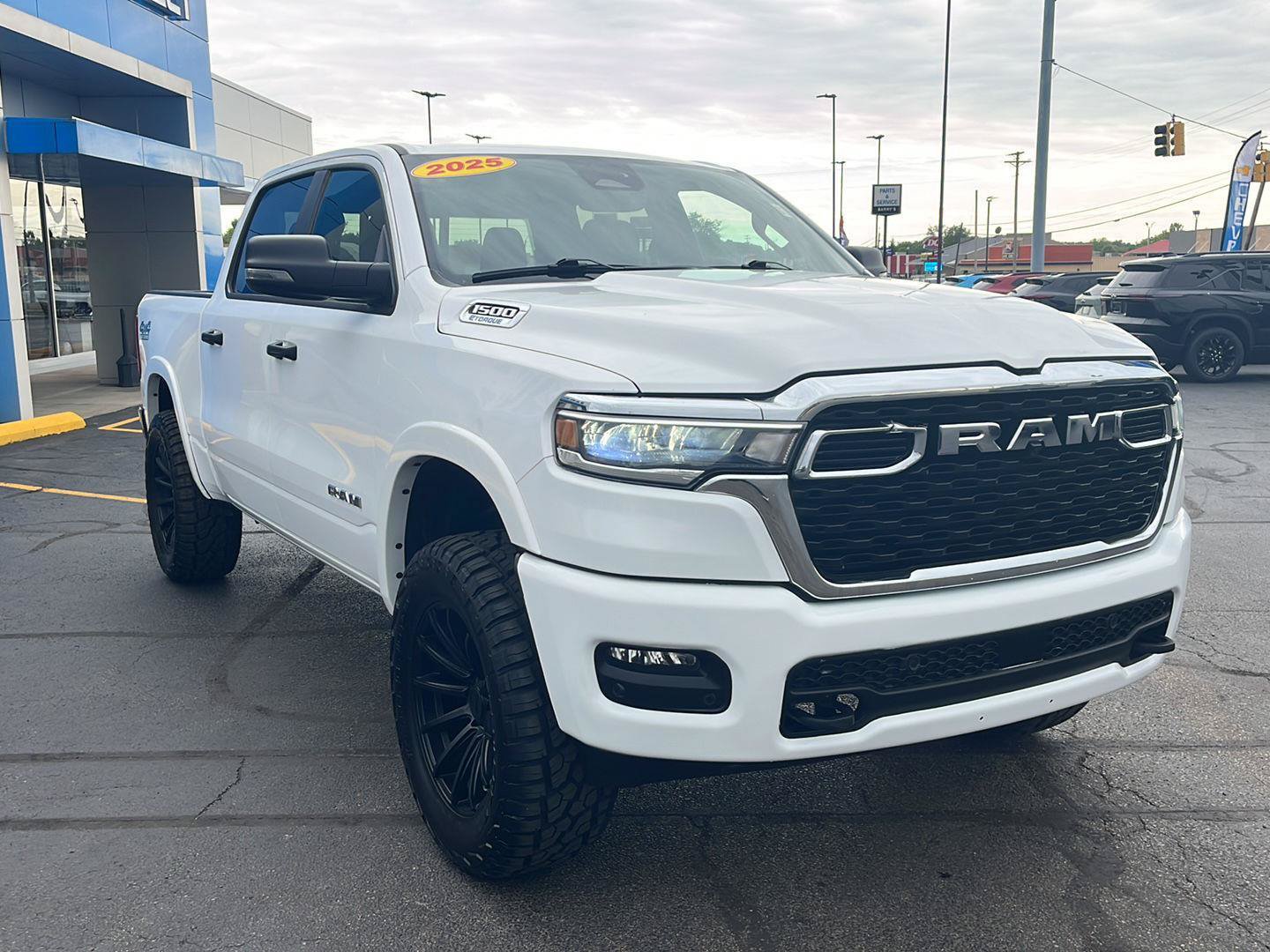 Used 2025 RAM 1500 Big Horn AWD/4WD image 7