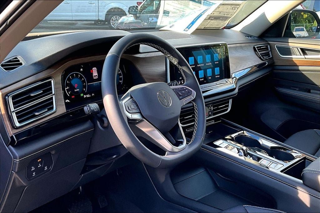 New 2026 Volkswagen Atlas SE FWD image 14