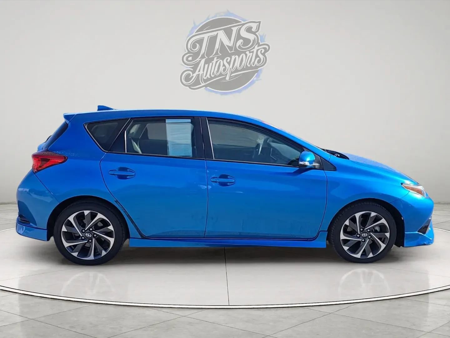 Used 2016 Scion iM Hatchback 4D image 6