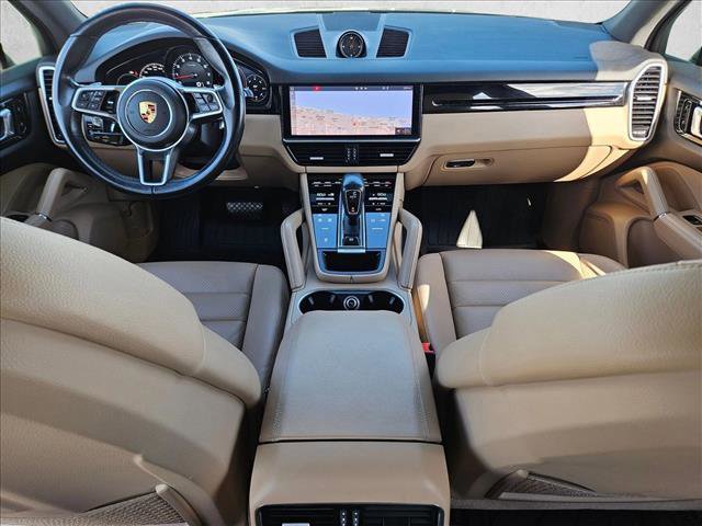 Used 2020 Porsche Cayenne image 17
