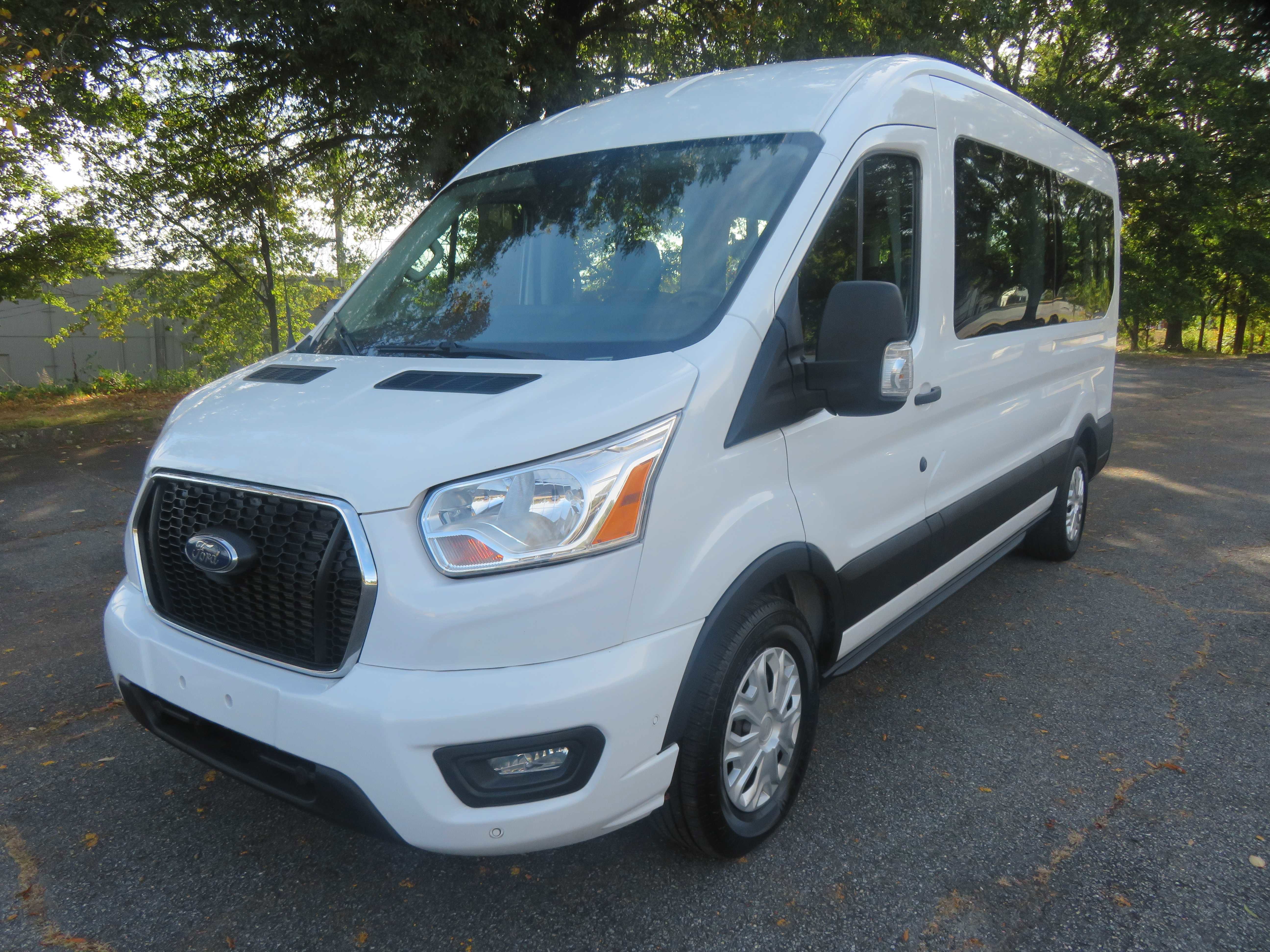 Used 2021 Ford Transit 350 XLT image 1