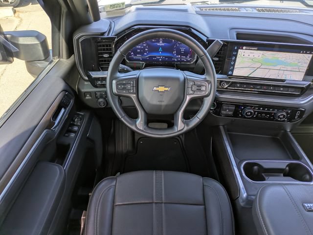 Used 2025 Chevrolet Silverado 3500 High Country w/ High Country Premium Package AWD/4WD image 13
