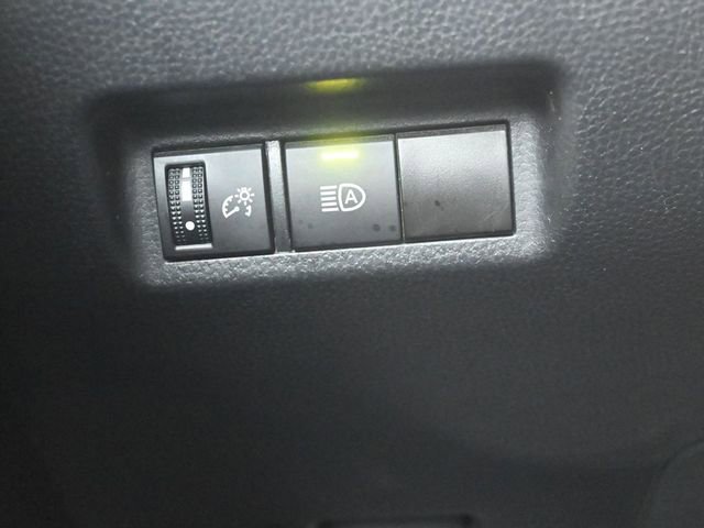 Used 2024 Toyota RAV4 XLE image 15