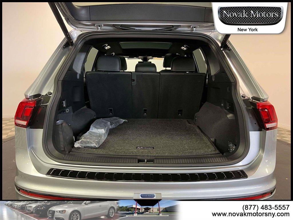 Used 2023 Volkswagen Tiguan SE R-Line image 12