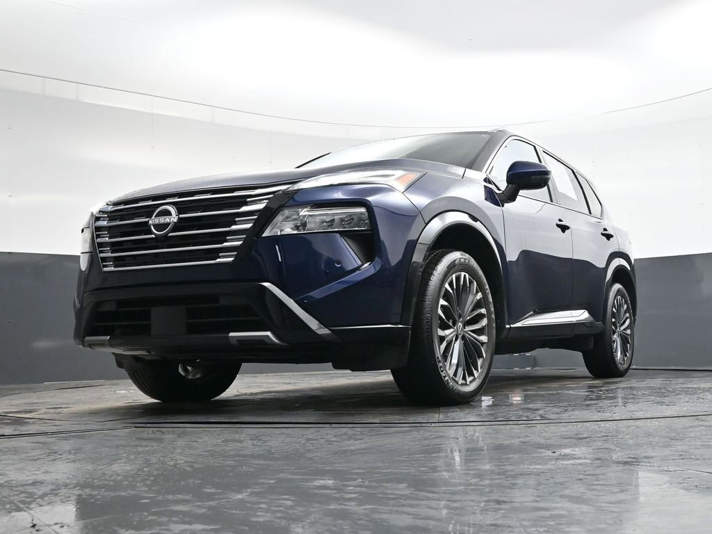 Used 2024 Nissan Rogue Platinum w/ Platinum Premium Package image 44