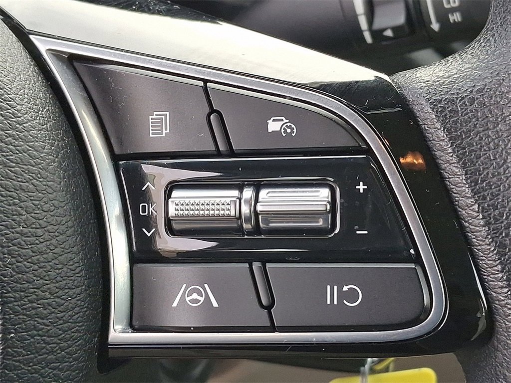 Used 2023 Kia Forte LXS w/ LXS Technology Package image 22