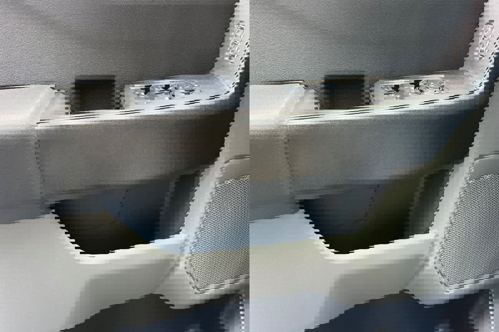 New 2026 Ford F350 XL w/ XL Chrome Package image 13