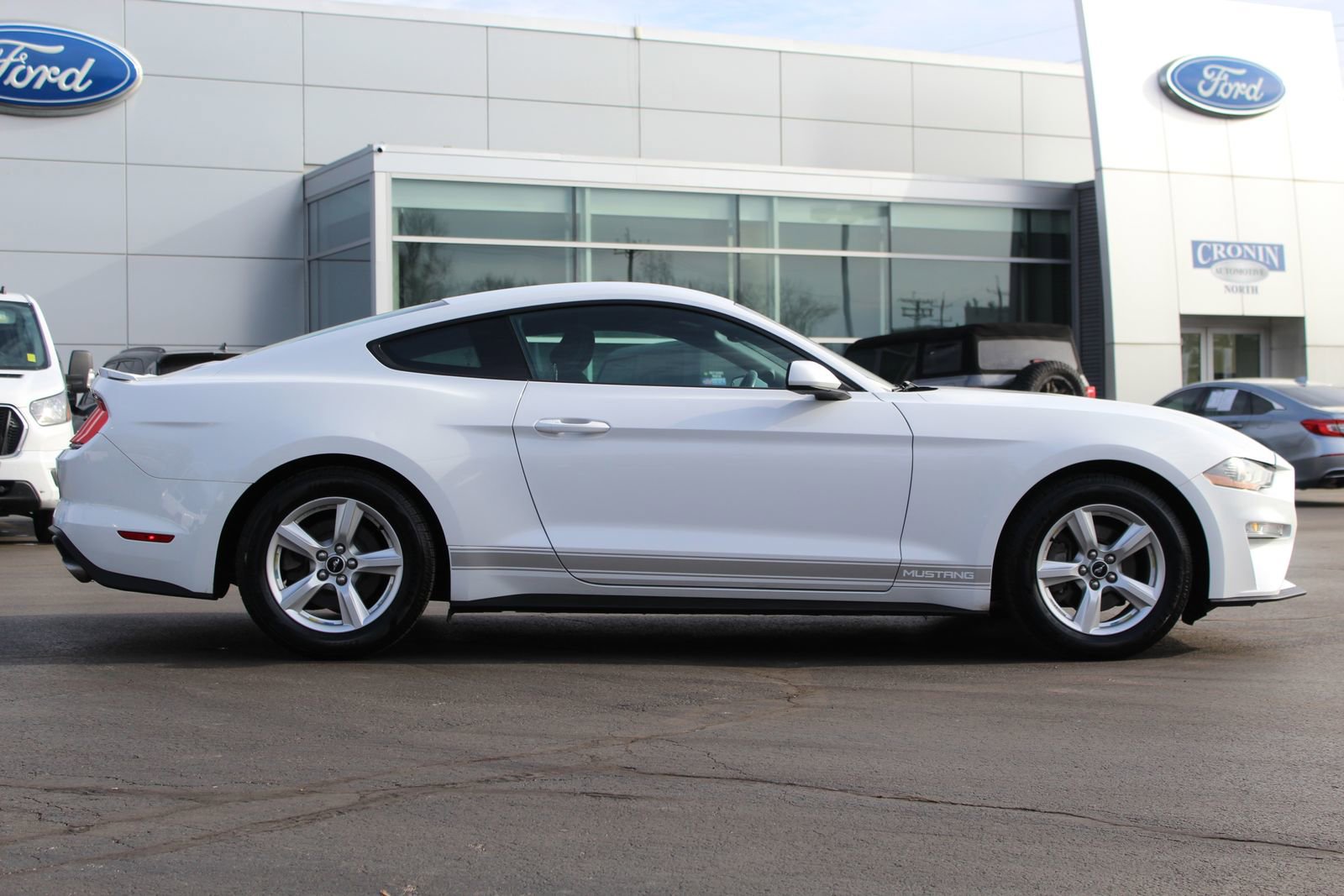 Used 2018 Ford Mustang EcoBoost image 6
