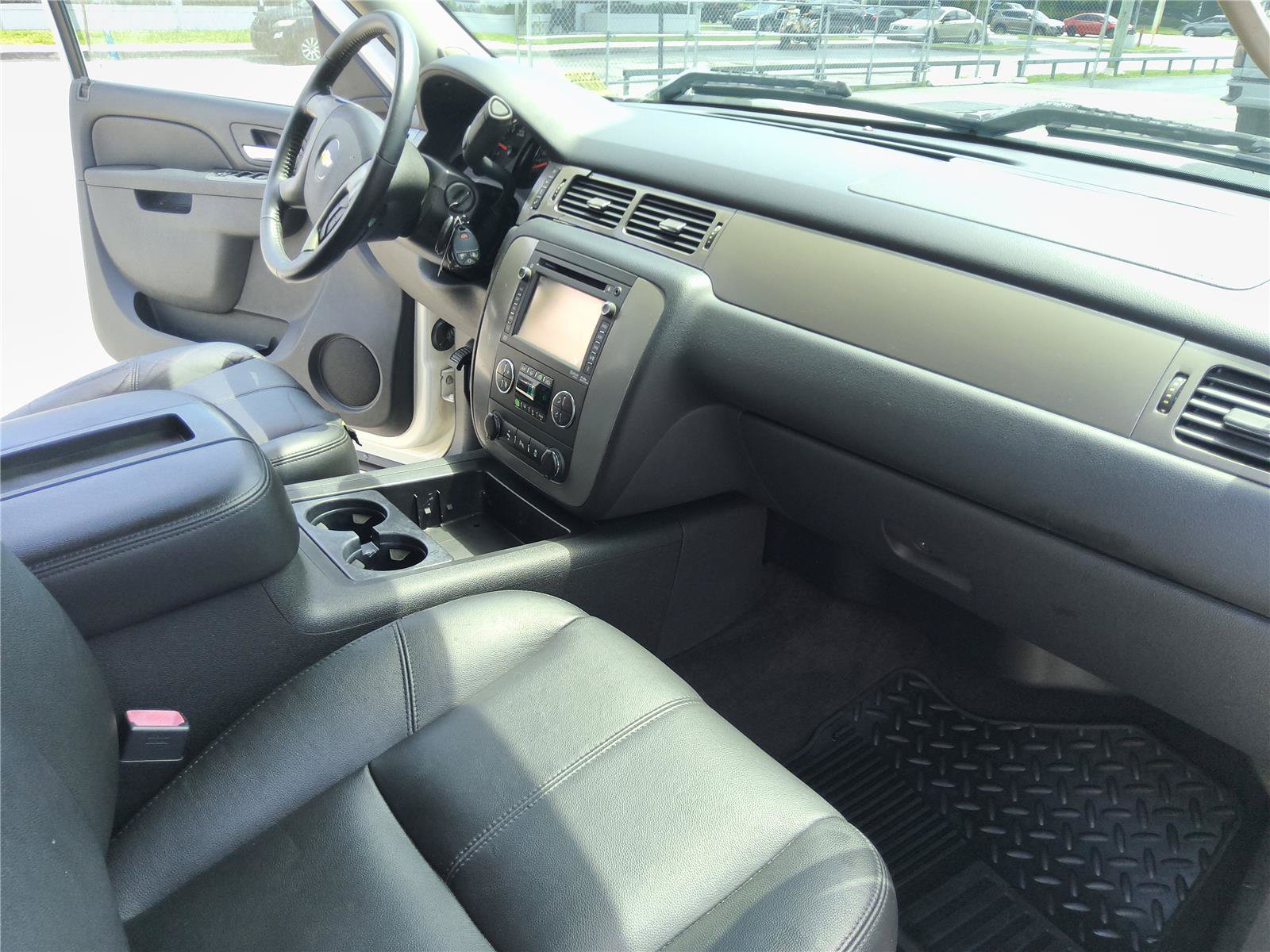 Used 2013 Chevrolet Silverado 1500 LTZ w/ LTZ White Diamond Edition RWD image 28