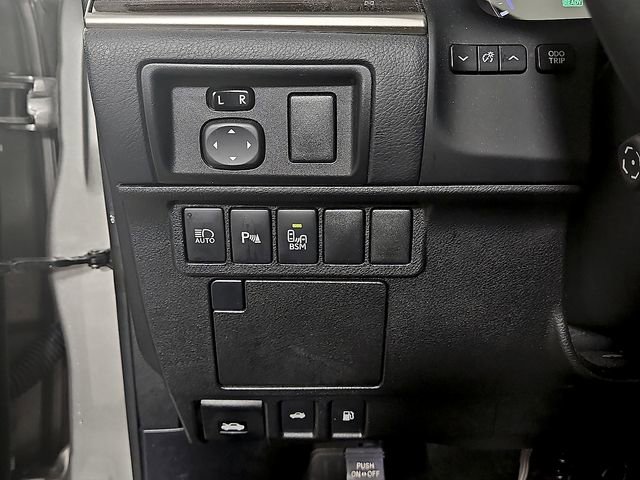 Used 2017 Lexus ES 300h image 26