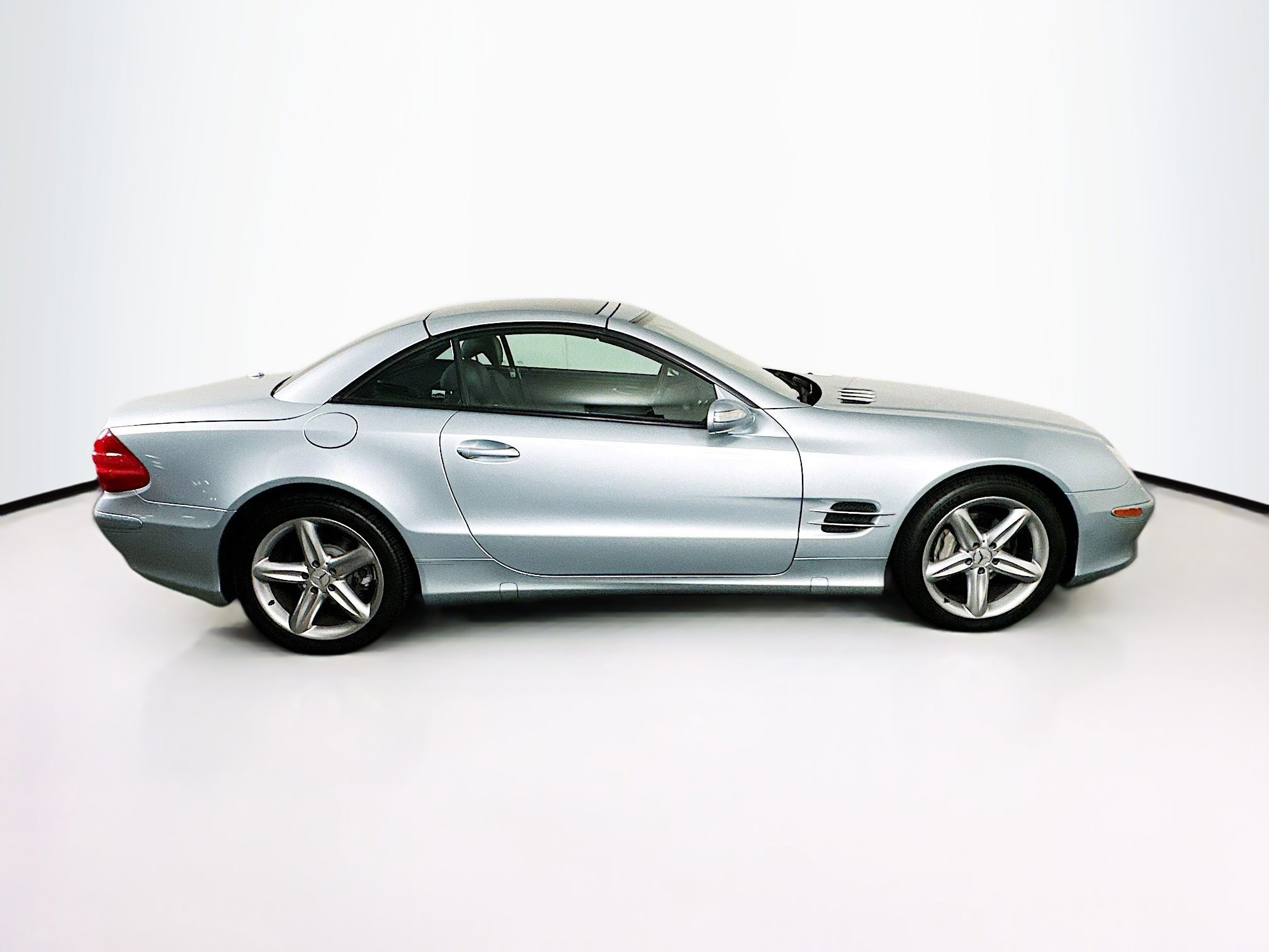 Used 2005 Mercedes-Benz SL 500 image 10