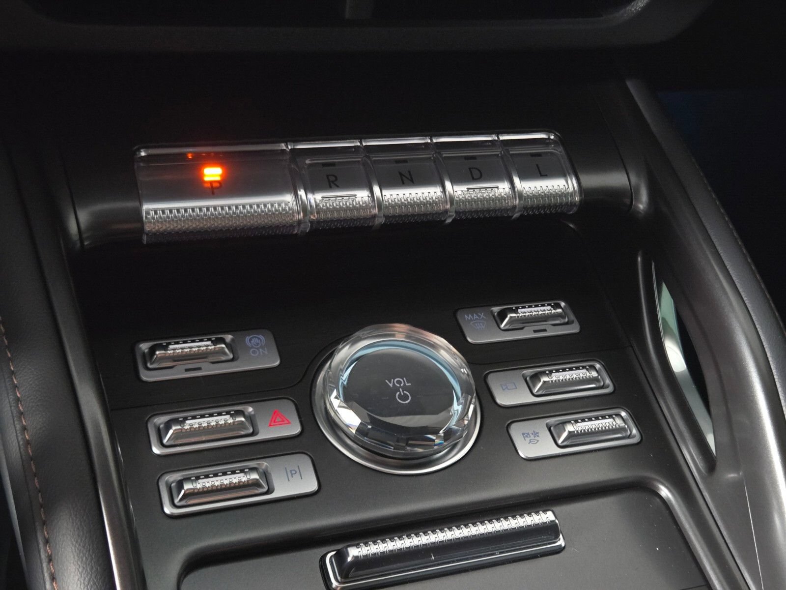 New 2026 Lincoln Nautilus Reserve w/ Jet Appearance Package AWD/4WD image 29
