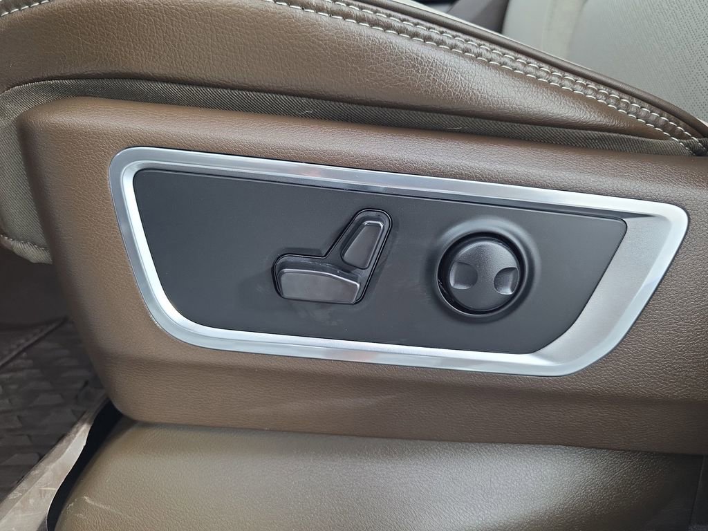 Used 2025 RAM 1500 Laramie w/ Bed Utility Group AWD/4WD image 27