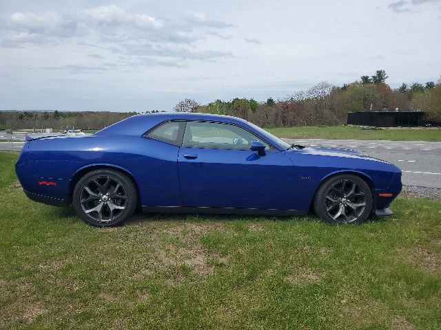 Used 2019 Dodge Challenger R/T RWD image 7