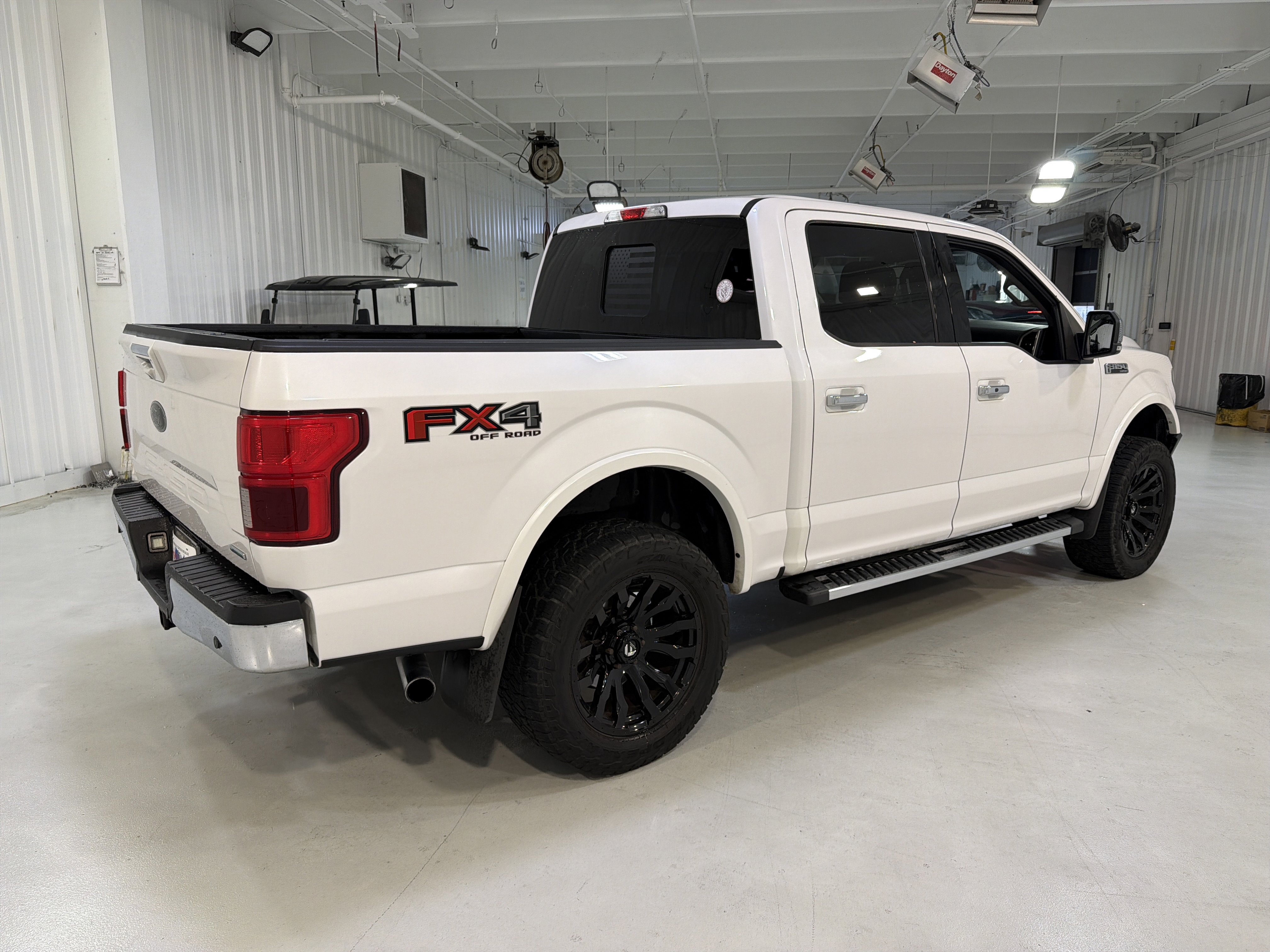 Used 2019 Ford F150 Lariat image 5