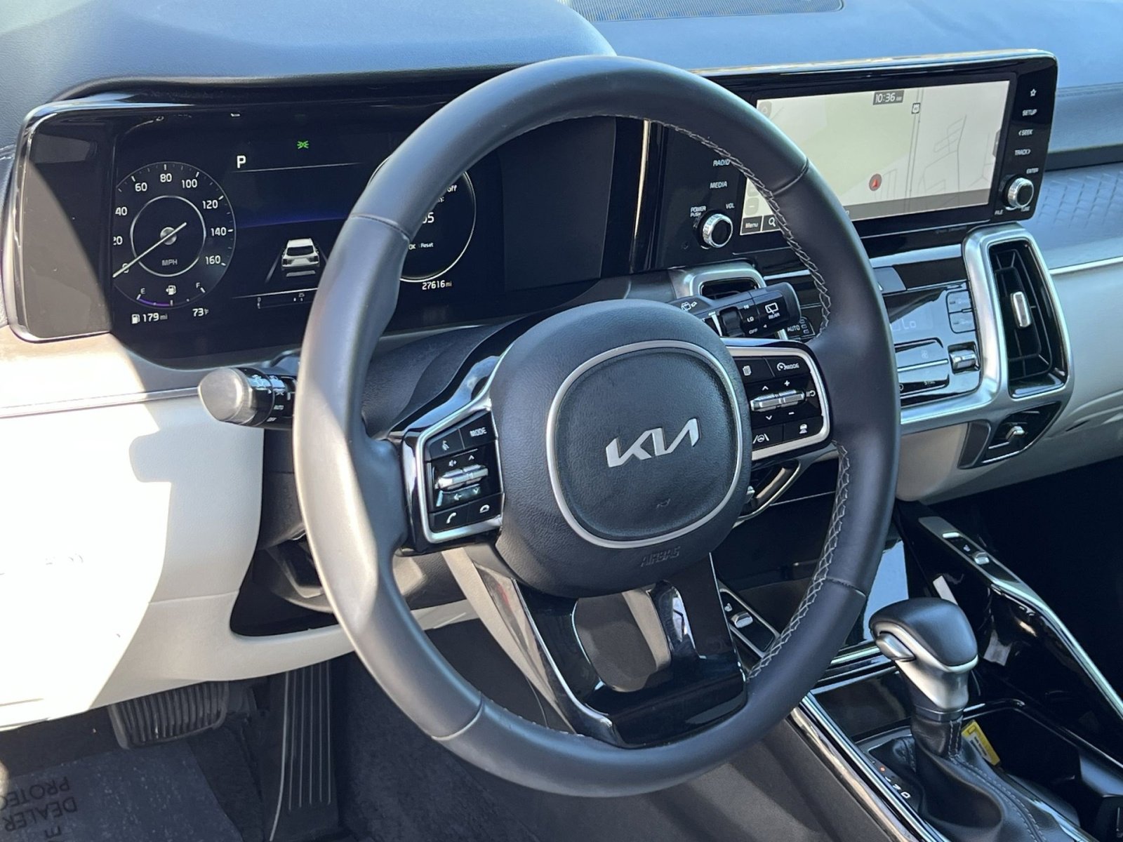 Used 2023 Kia Sorento SX image 14