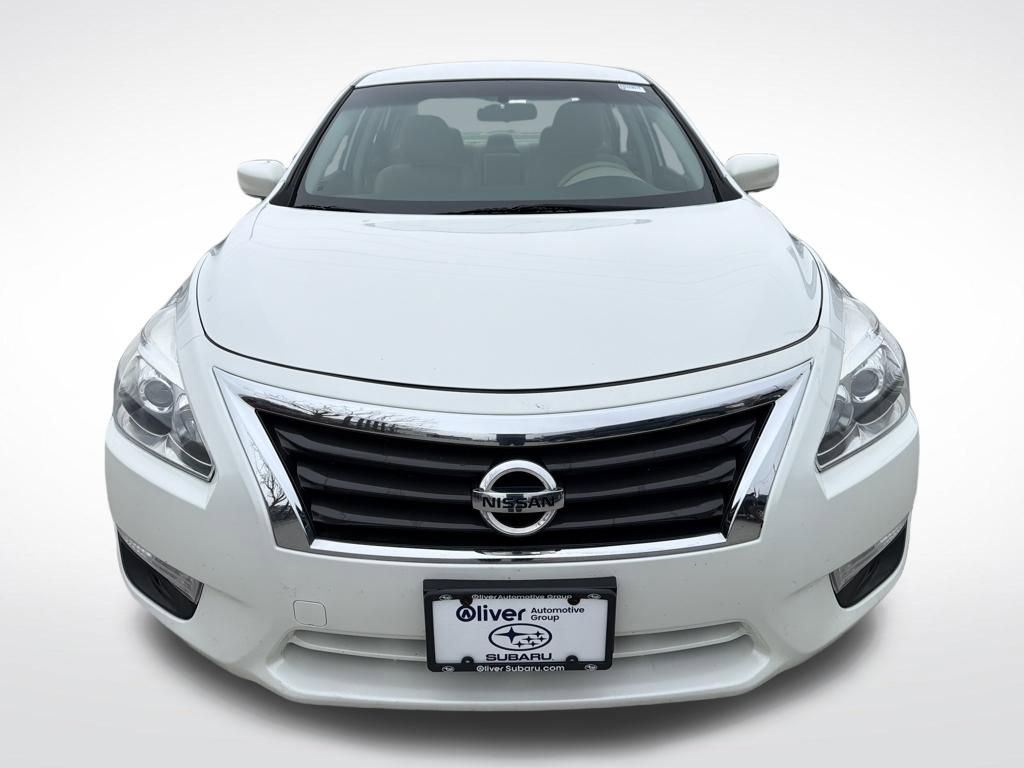 Used 2014 Nissan Altima 2.5 S w/ Sport Value Package image 4