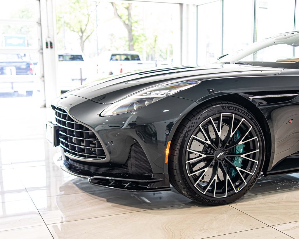 New 2026 Aston Martin DB12 Coupe RWD image 4