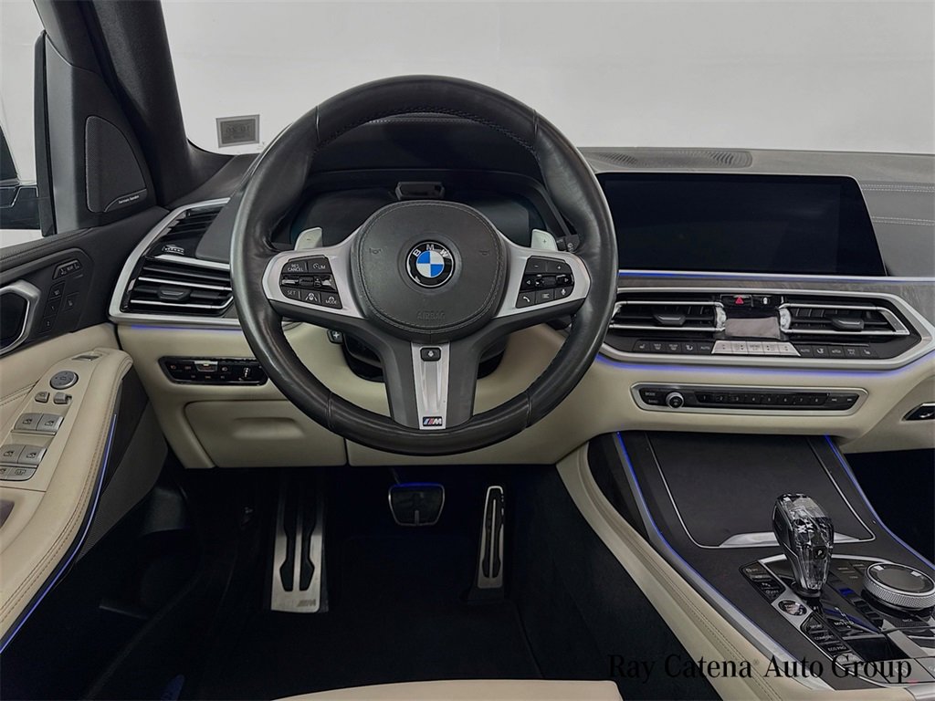 Used 2022 BMW X7 M50i image 24