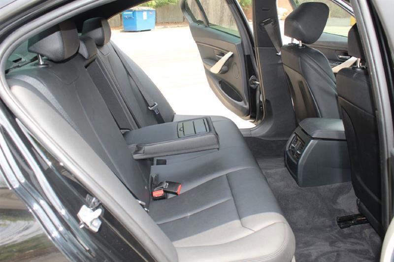 Used 2014 BMW 320i Sedan RWD image 10