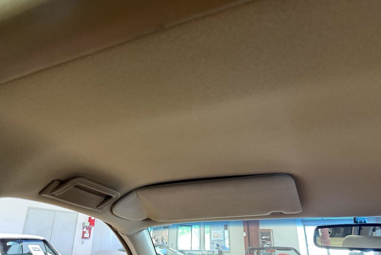 Used 1995 Buick Roadmaster Estate RWD image 95