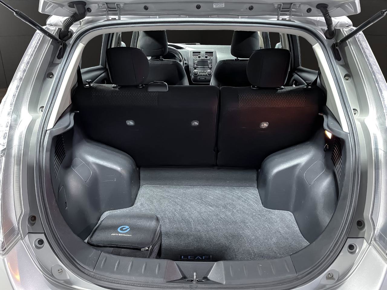 Used 2015 Nissan Leaf S w/ Charge Package image 21