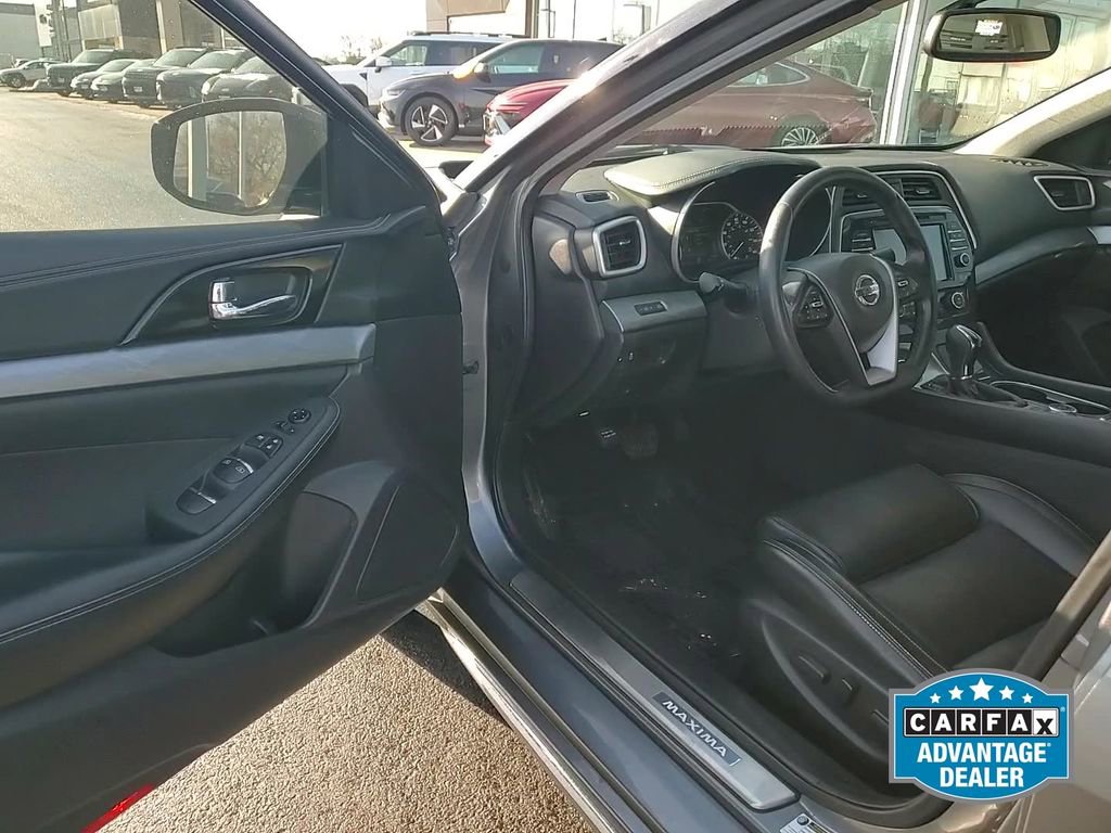 Used 2016 Nissan Maxima 3.5 SV image 11