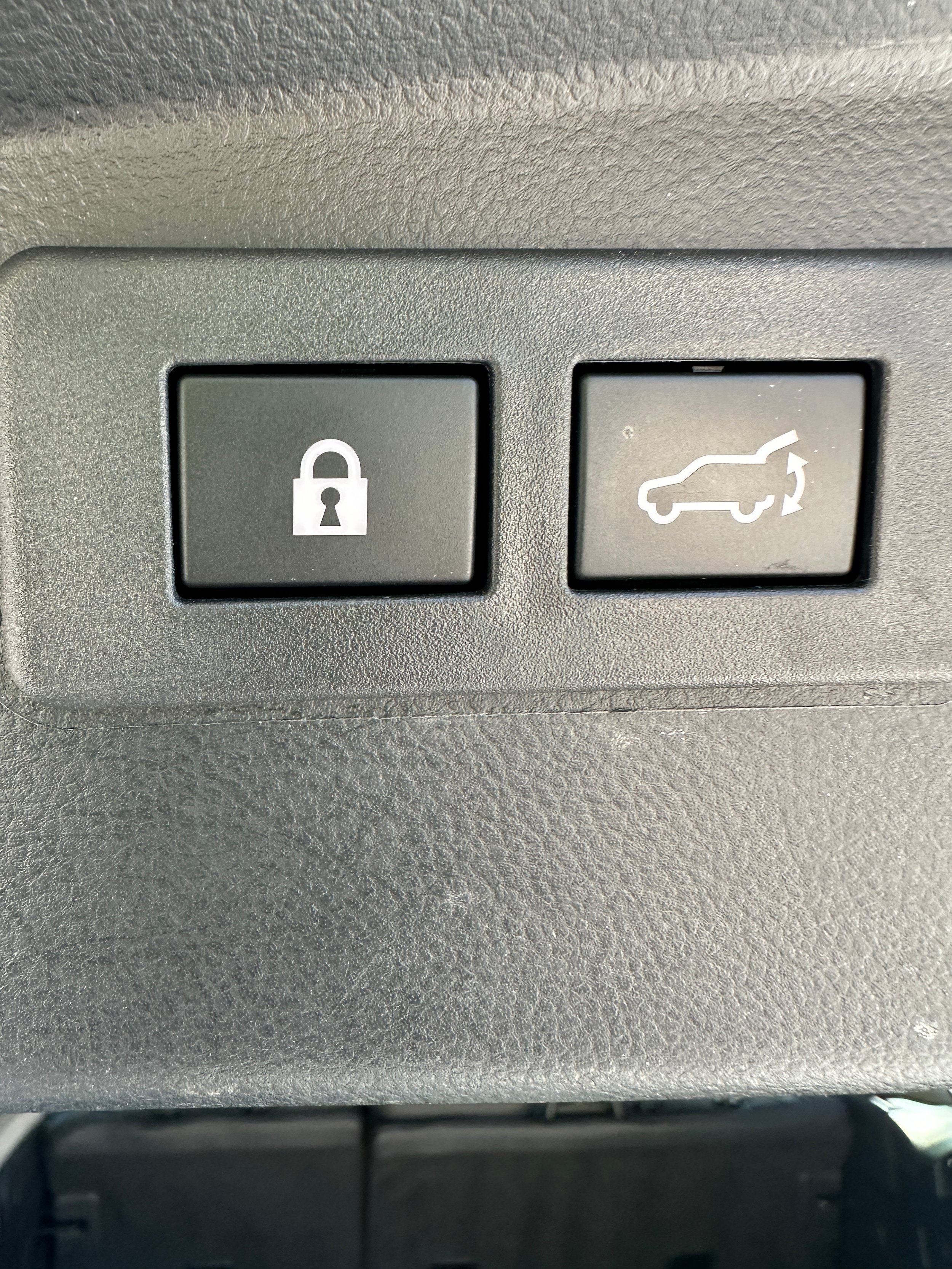 Used 2025 Subaru Outback Limited AWD/4WD image 15
