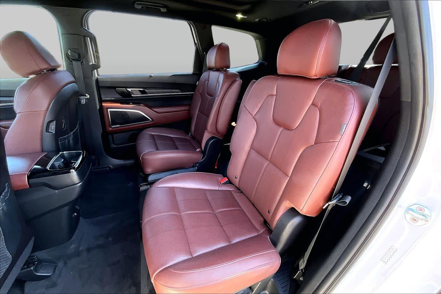 Used 2023 Kia Telluride SX FWD image 17
