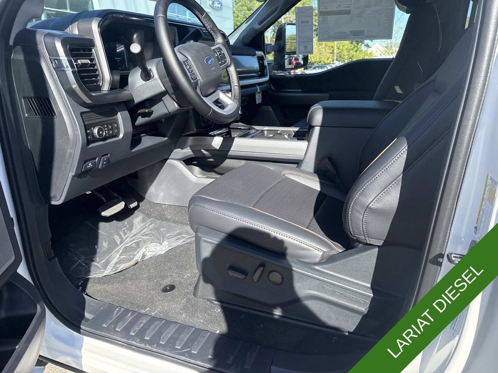 New 2026 Ford F350 Lariat w/ Black Appearance Package image 37