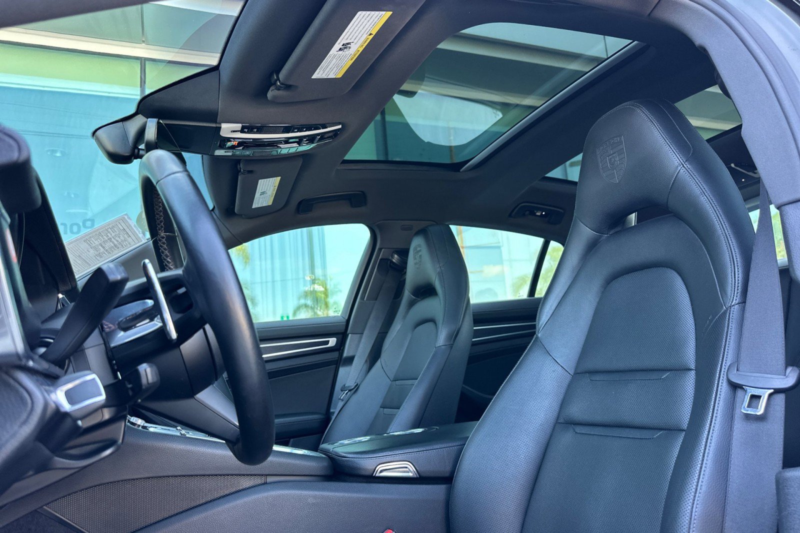 Certified 2023 Porsche Panamera Platinum Edition image 5